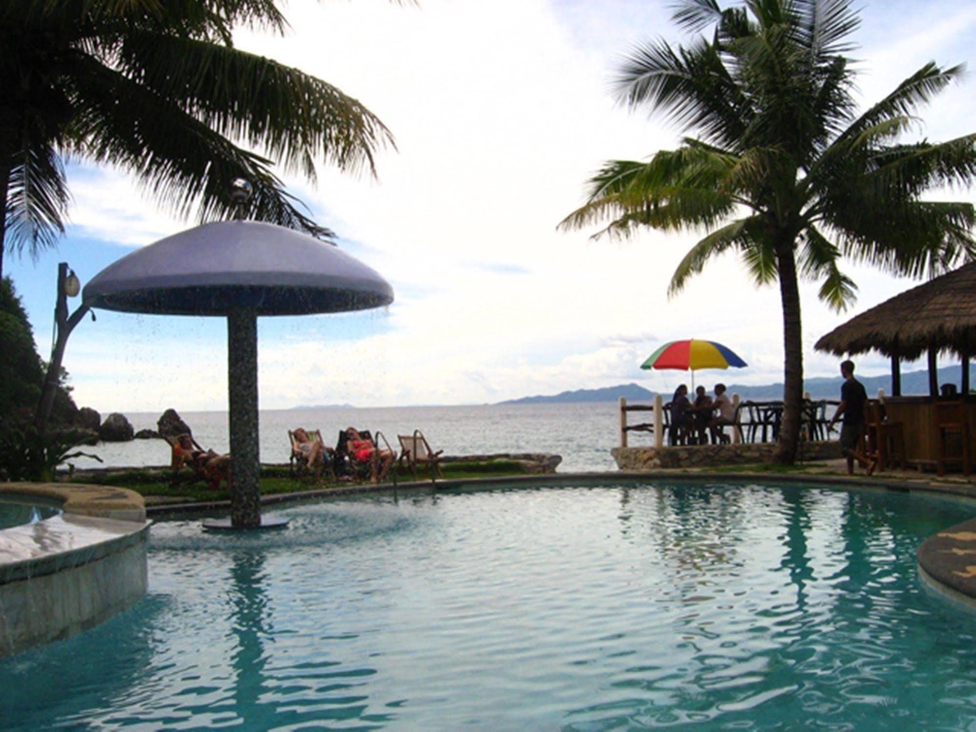 El Canonero Diving Beach Resort Puerto Galera Esterno foto