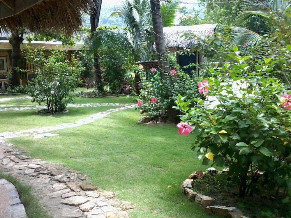 El Canonero Diving Beach Resort Puerto Galera Esterno foto